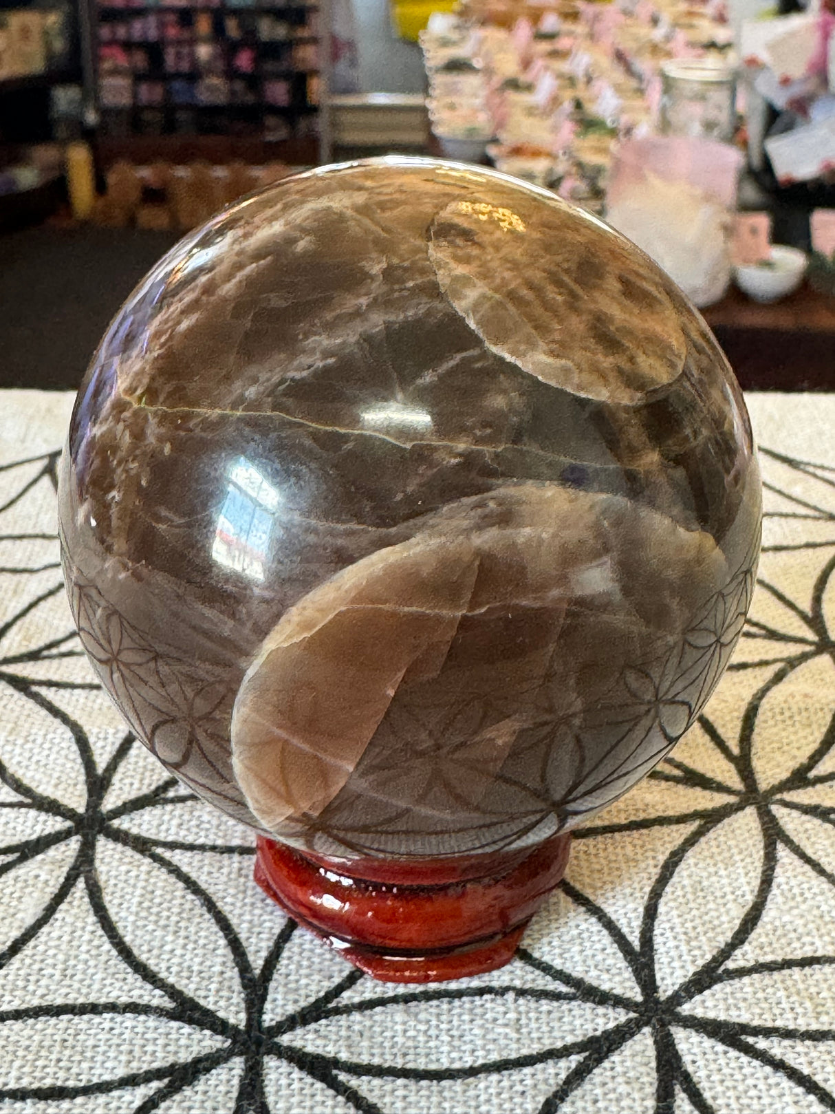 Black Moonstone Sphere 289g - ‘'I am open and ready for new beginnings in my life”.