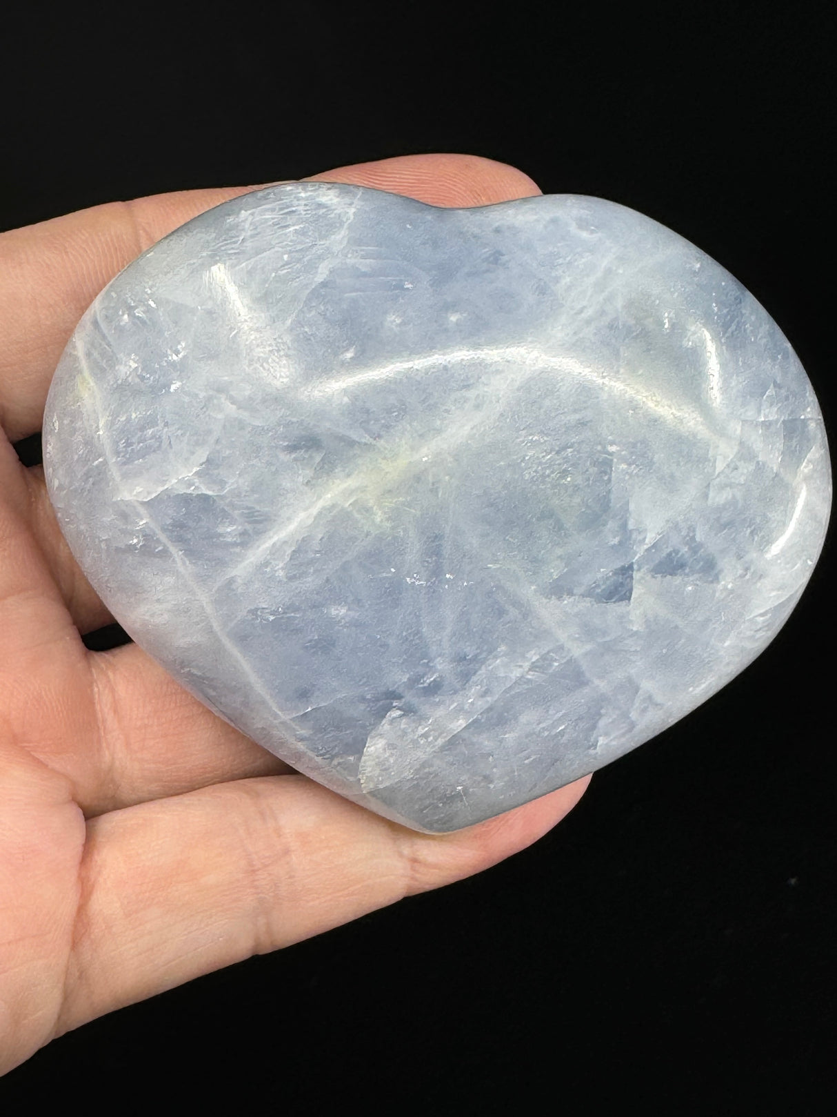 Blue Calcite Heart 220g - “I do not allow outside influences to disturb my inner peace”.