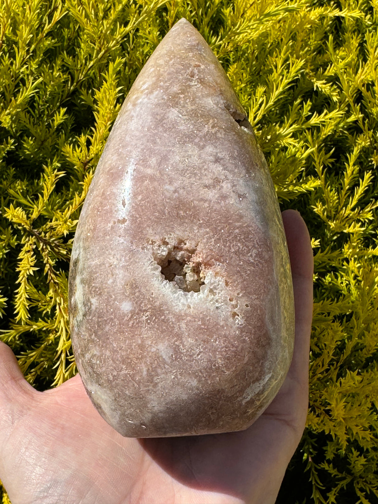 Pink Amethyst Freeform 855g - “ I am a strong and loving person”.