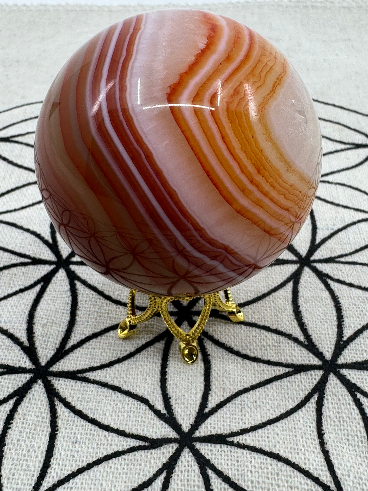 Sardonyx Sphere 257g - "I am filled with strength, courage, and vitality."