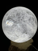 Clear Quartz Sphere from Madagascar - 1.764 kilo - 11cm - “I have the power to manifest all my dreams and desires”.