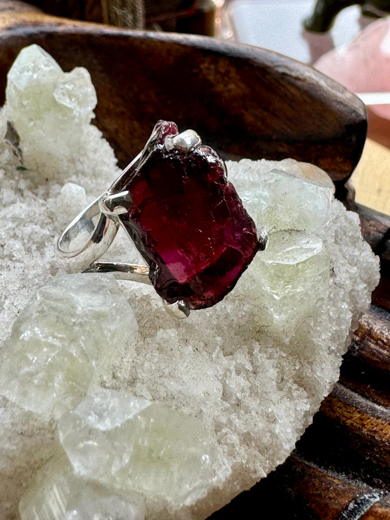 Garnet Rough Silver Ring Size 9 - "I am passionate and enthusiastic in all areas of my life."