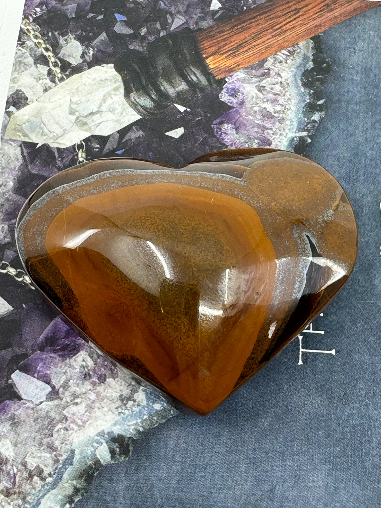 Tiger Eye Gold Heart 96g - "I have the strength to overcome challenges and setbacks.