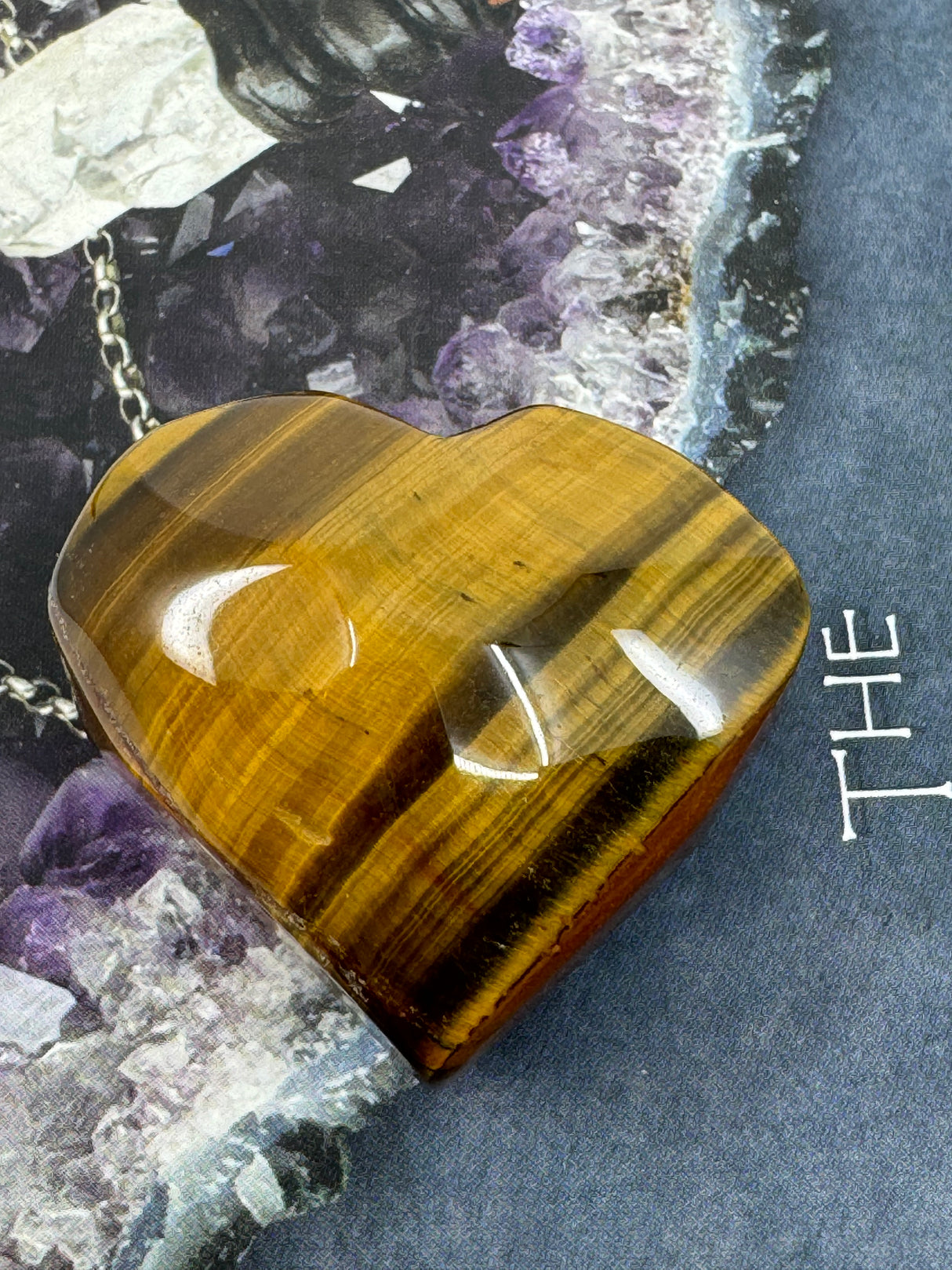 Tiger Eye Gold Heart 42g - "I have the strength to overcome challenges and setbacks.