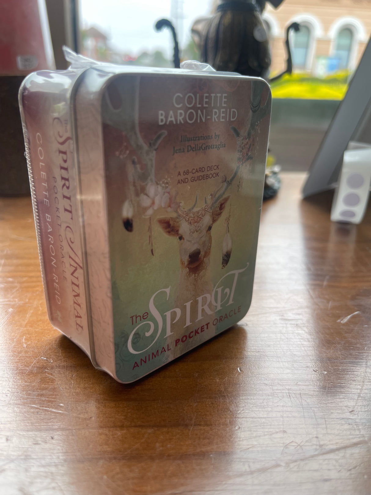 The Spirit Animal Oracle Pocket Edition in Tin Box  - Colette Baron-Reid