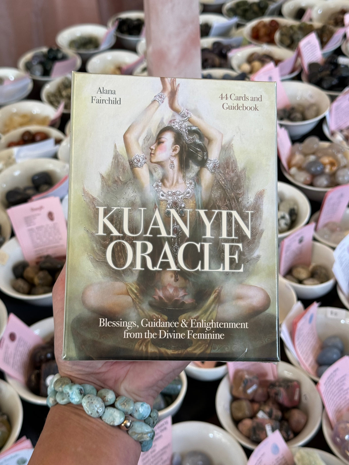 Kuan Yin Oracle Blessings, Guidance & Enlightenment from the Divine Feminine by Alana Fairchild