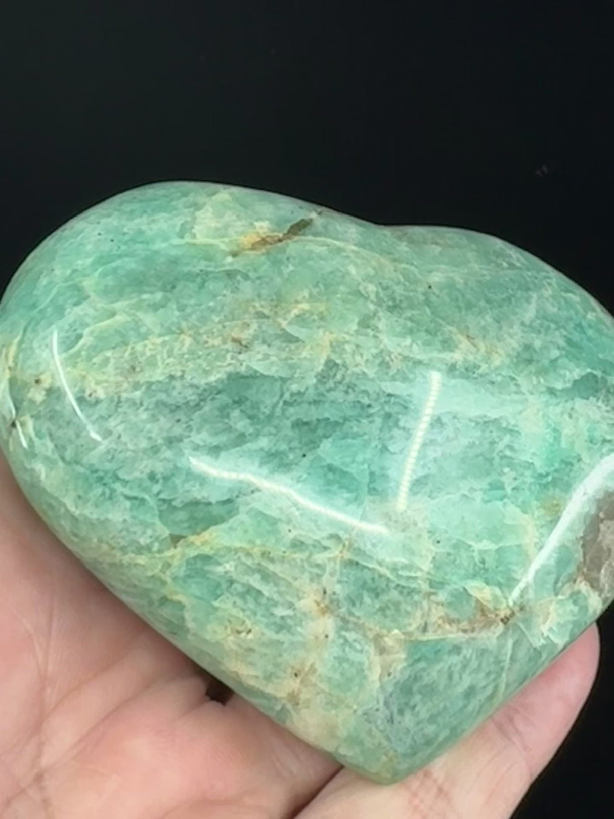 Amazonite Heart 248g - "I speak my truth with courage and confidence".