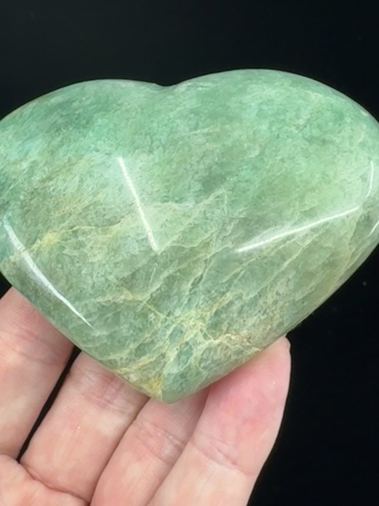 Amazonite Heart 231g - "I speak my truth with courage and confidence".