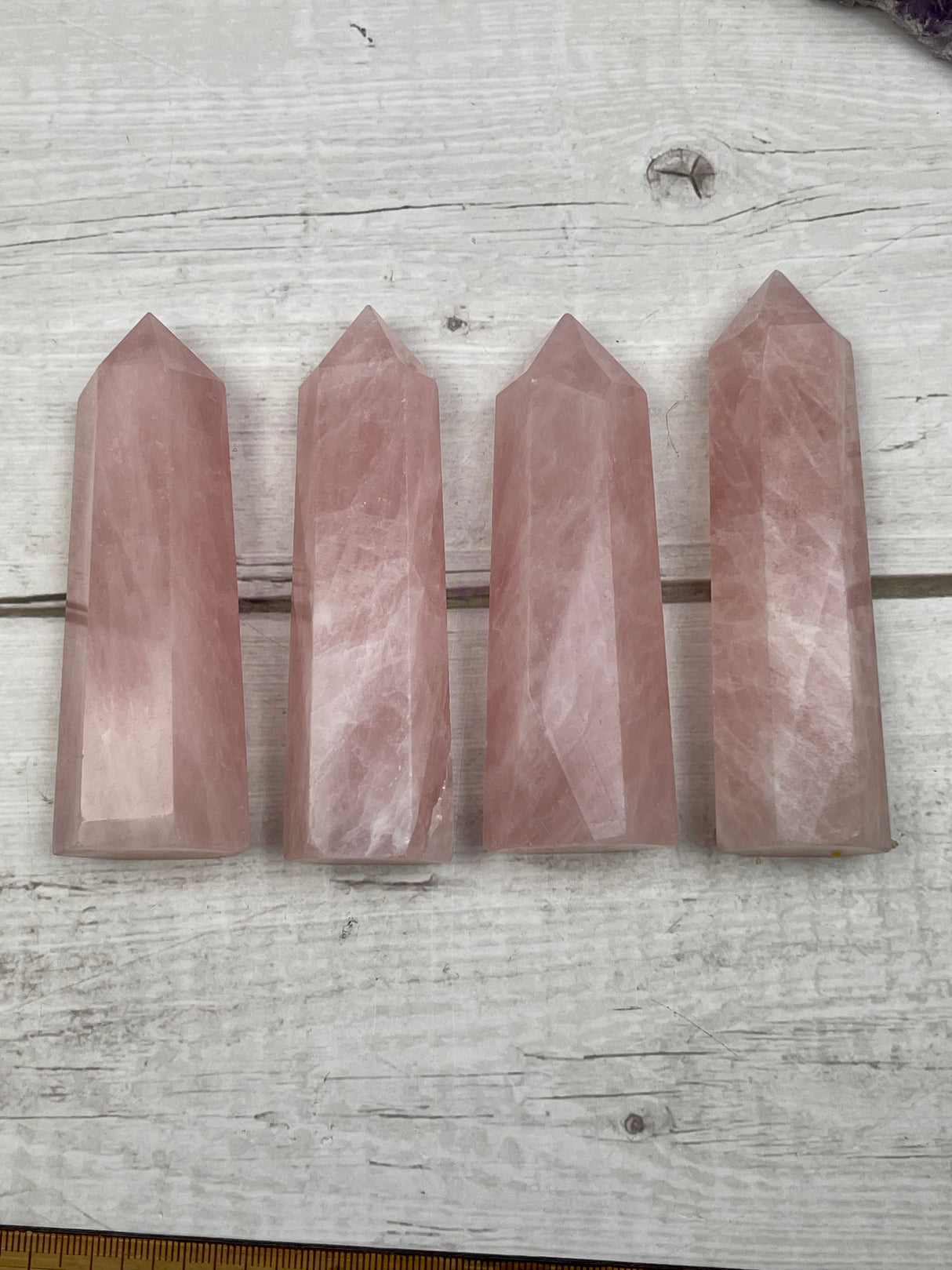 Rose Quartz Point 105-115g - Love and Peace