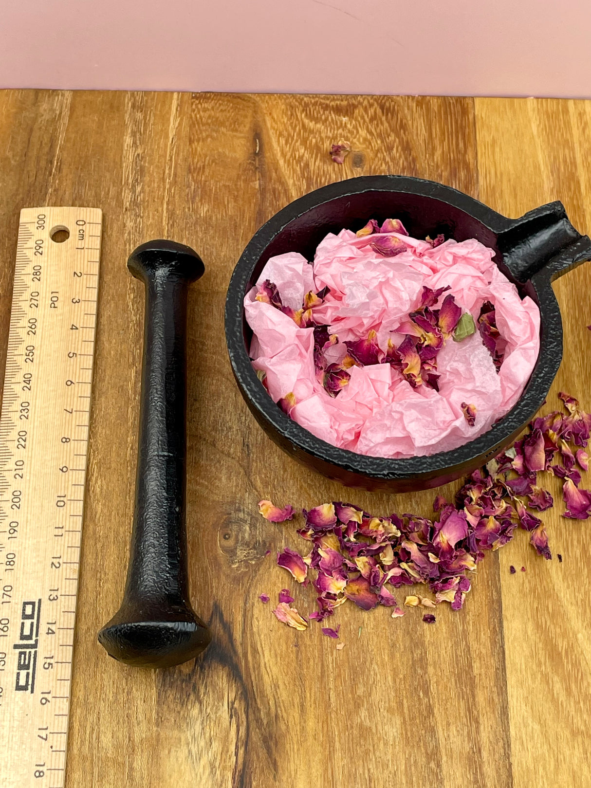 Mortar and Pestle with Pourer 12cm