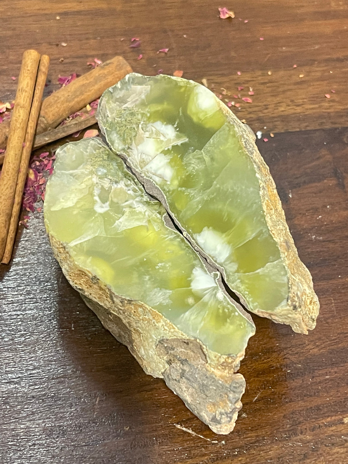 Prehnite Geode Wings #4 346g - Higher Spiritual Planes