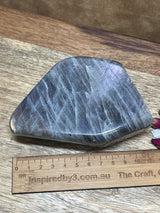 Labradorite Freeform - A Grade 497g - Magic. Protection. Transformation.