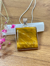 Tiger Eye Pendant & Chain XL - Strength. Protection. Luck