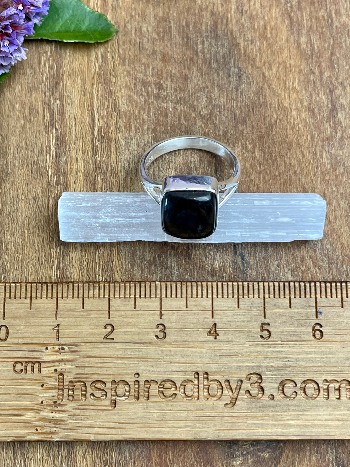 Shungite Silver Ring Size 7 - Protection from EMF's.