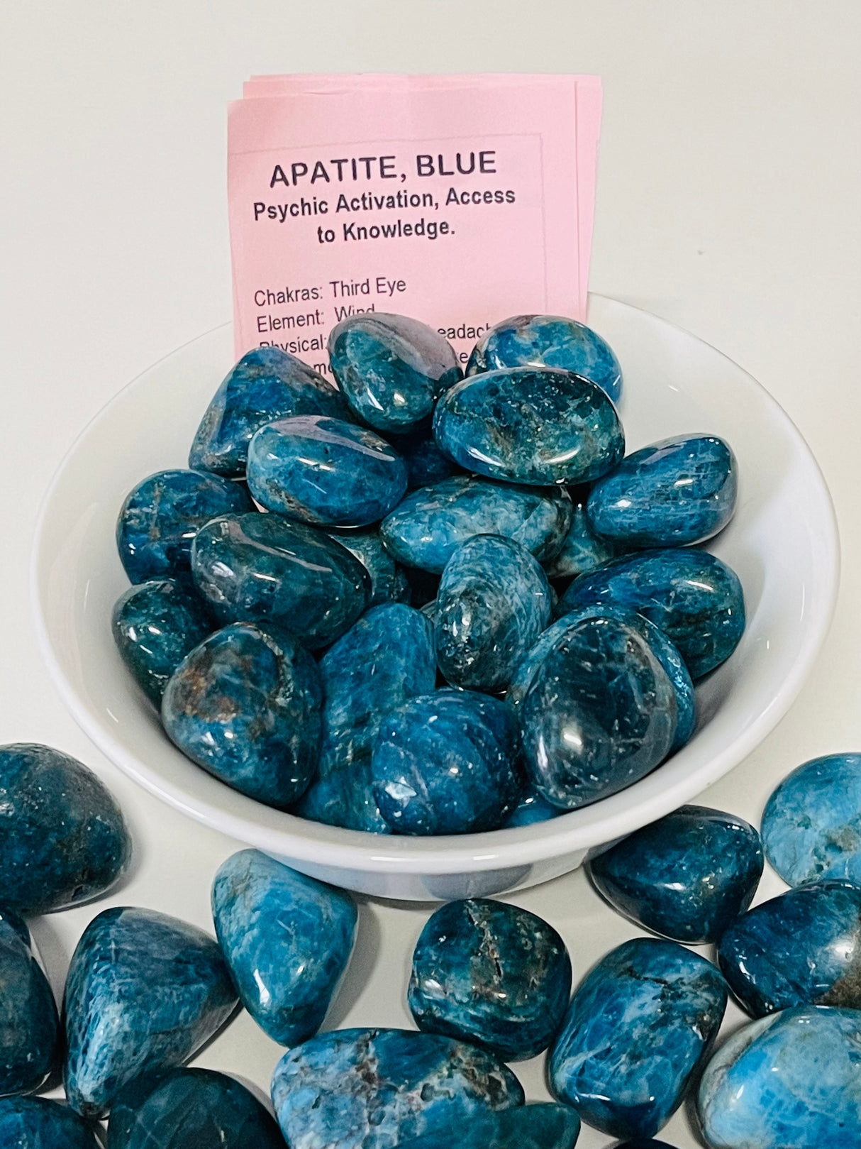 Apatite Blue Tumbled - Psychic Activation, Access to Knowledge.