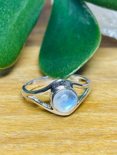 Rainbow Moonstone Silver Ring - Size 7 - “My mind is open to new possibilities and opportunities”.